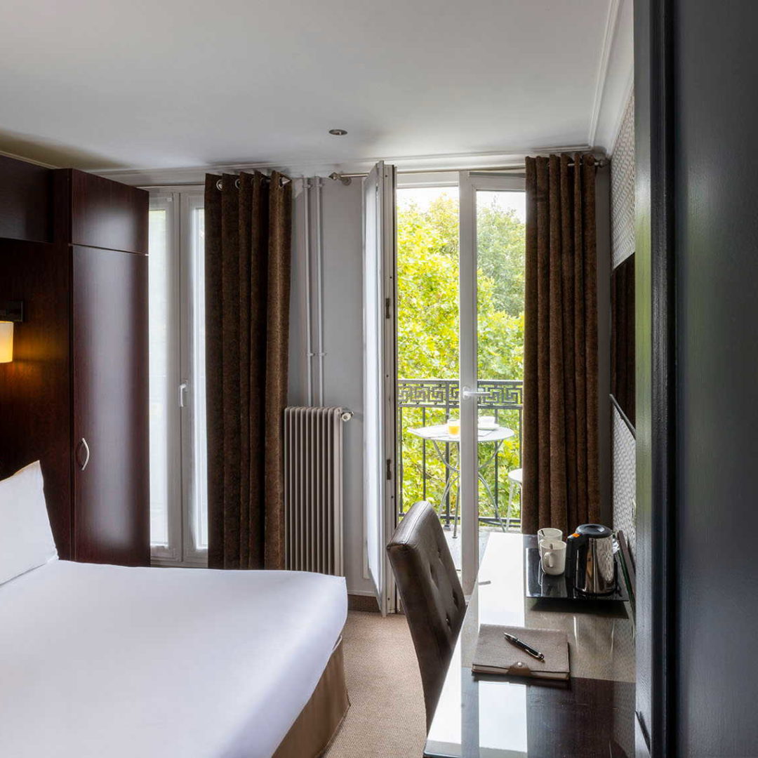 Chambre de charme avec terrasse et service à thé - Hôtel Paris 5ème - Hôtel Abbatial