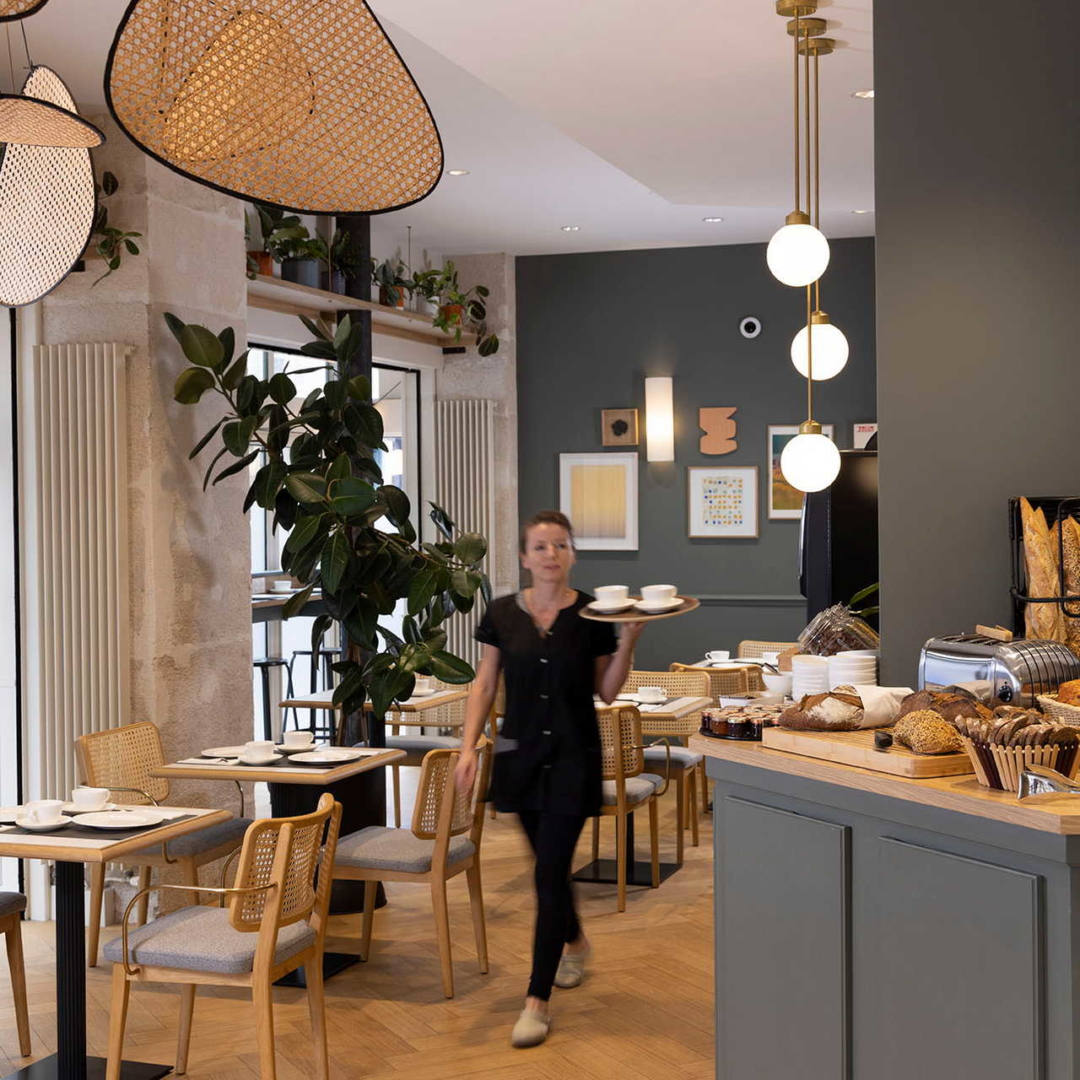 Petit-déjeuner complet lieu de charme - Hôtel Notre-Dame de Paris - Hôtel Abbatial